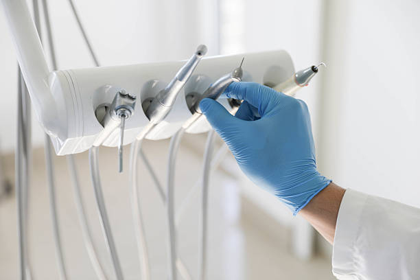 Professional Teeth Cleaning And Checkup technician working in Oak Leaf, TX